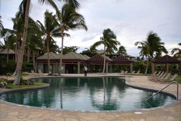 [Image: Beautiful Furnished Condo Along the Mauna Lani Golf Course]