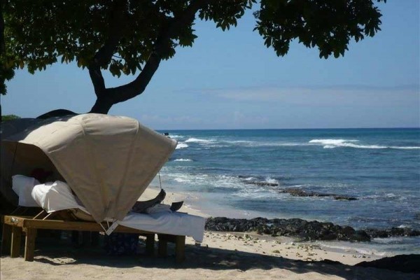 [Image: 3 Bdrm 3.5 Bath Luxury Ocean View Suites, Hualalai Golf Villas at Four Seasons]