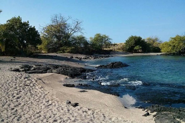 [Image: Breathtaking Sea View in Paradise]