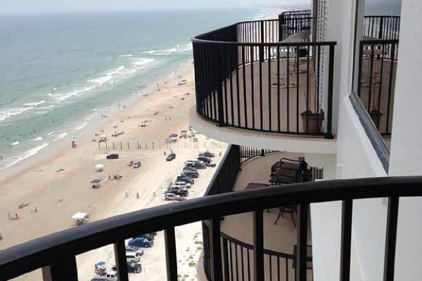 [Image: 19th Floor - Like Heaven, Amazing Views, Resort Living]
