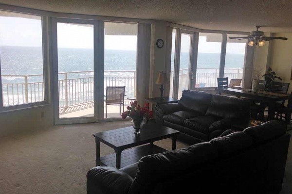 [Image: Large 3BR/3BA 9th Floor Beachfront - Beds for 8 - All New Furnishings]