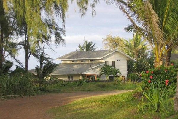 [Image: Hale Mar: Absoute Oceanfront, Luxury, Pool, Hot Tub, Near Volcano!]