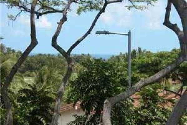 [Image: Oceanview Townhome Located in the Scenic Keauhou Area]