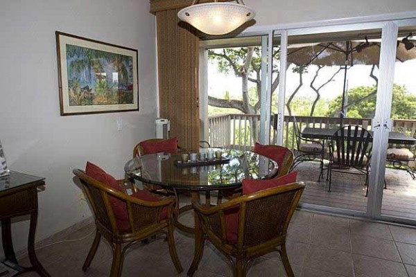 [Image: Oceanview Townhome Located in the Scenic Keauhou Area]