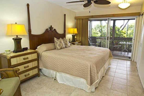 [Image: Oceanview Townhome Located in the Scenic Keauhou Area]