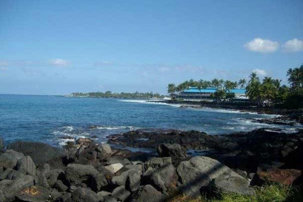 [Image: Oceanview Townhome Located in the Scenic Keauhou Area]