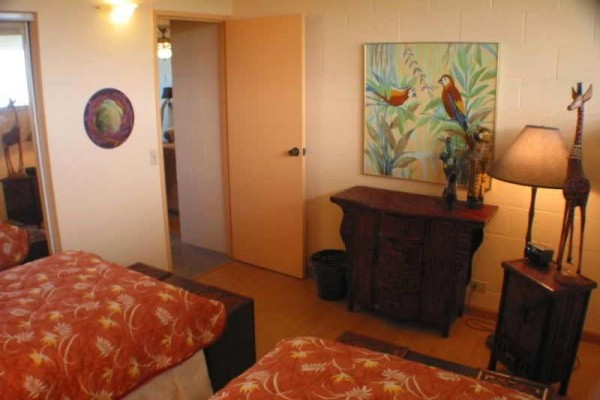 [Image: Oceanfront Hilo 2-Bedroom Condo]