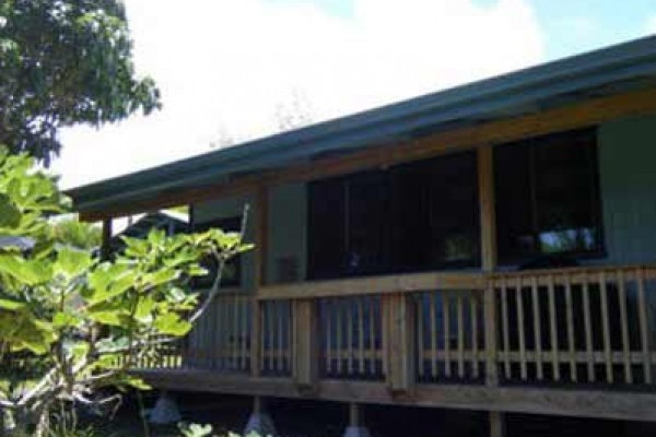 [Image: Affordable Beautiful Blue Jay Cottage Near Black Sand Beach]