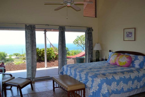 [Image: Kohala Cottage, 180Â° Ocean View!]