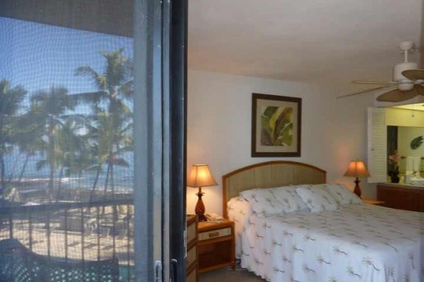 [Image: Absolutely Oceanfront Luxury Condo Resort on Sandy Beach/Reef.]