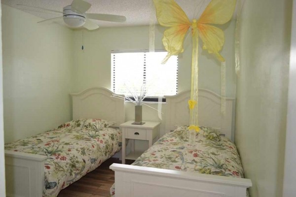 [Image: Florida Beach House and Orlando Attractions in Cocoa]