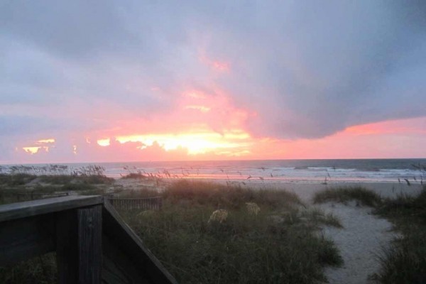 [Image: Fabulous Beach Front Condo on Cocoa Beach]