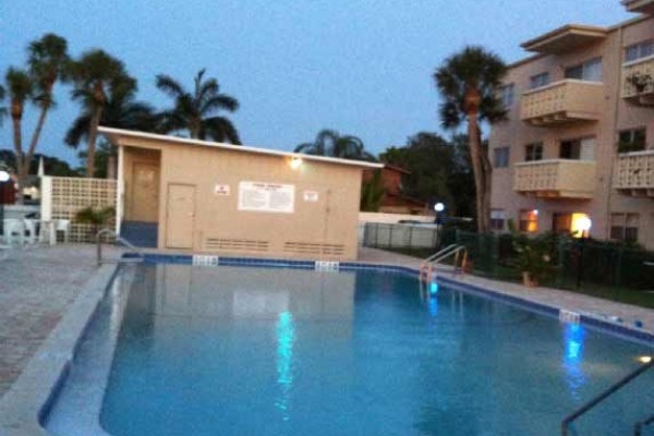 [Image: Newly Renovated 3bd/2bath Condo in Cape Canaveral]