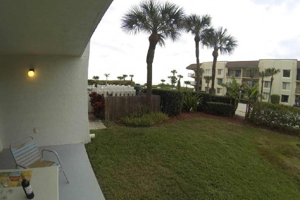 [Image: Oceanfront, Ground Level, 1BR 2bath Condo Cape Winds]