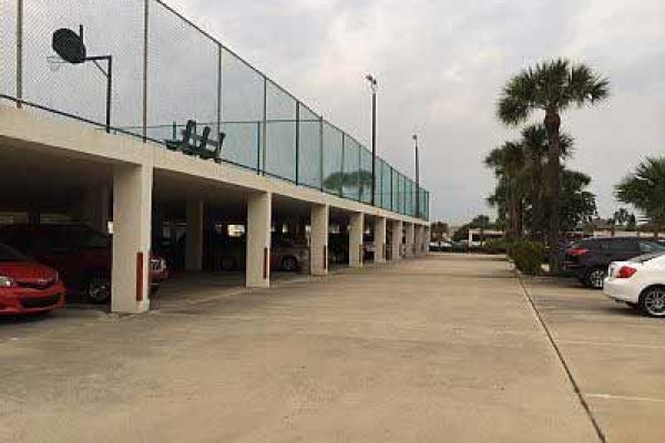 [Image: Oceanfront, Ground Level, 1BR 2bath Condo Cape Winds]