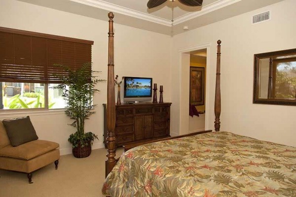 [Image: Upscale 3 Bedroom Townhome in Mauna Lani Resort]