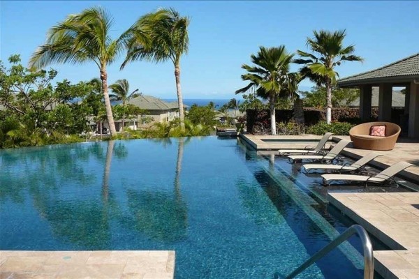[Image: Luxury Kid-Friendly Ocean View Condo at Mauna Kea Resort]