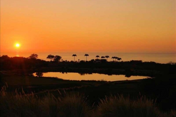 [Image: Best Ocean View*Free Amenities at Mauna Kea Hotel*Contact Owner for Discounts]