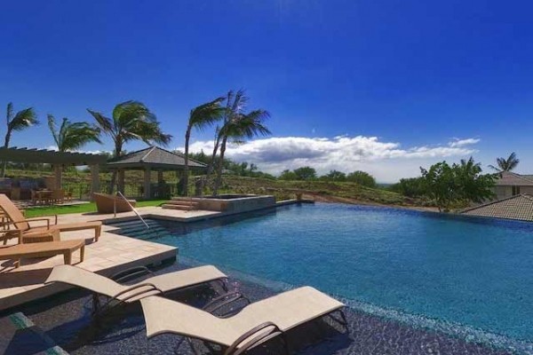 [Image: H201 Beautiful Model Unit - Best Location and Views in Wai'Ula'Ula!]