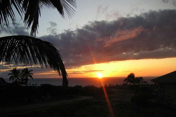 [Image: Oceanview 3 Bd/3 Bath Wai'Ula'Ula- Now Booking 2014]