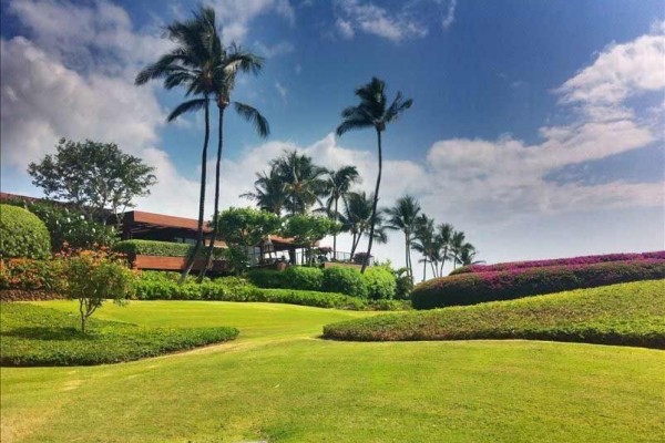 [Image: Spectacular Ocean View Villa at Mauna Kea Beach Resort]