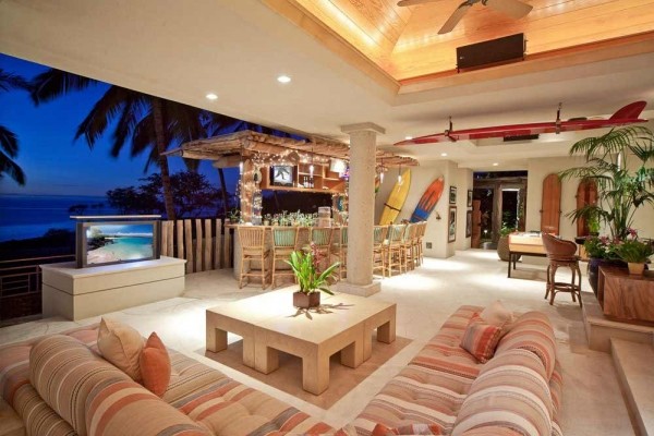 [Image: Oceania at Mauna Kea Resort - Luxury 10 Bedroom Estate!]