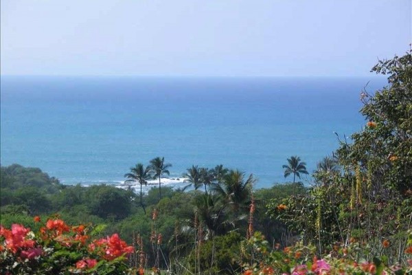 [Image: Private Home Behind the Mauna Kea Gates. Best Views, Pool]