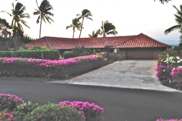 [Image: Private Home Behind the Mauna Kea Gates. Best Views, Pool]