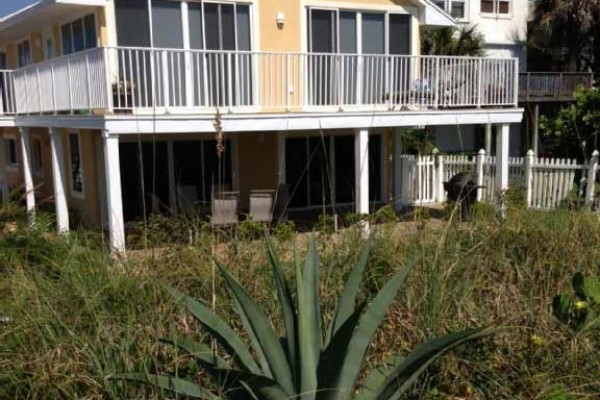 [Image: Beachfront 4 Bedroom Condo in Cape Canaveral, Fl!]