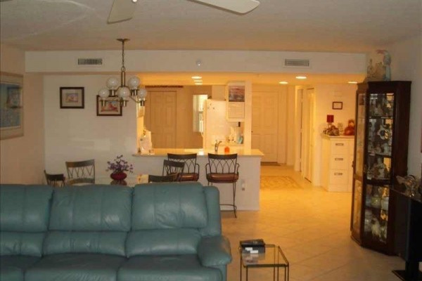 [Image: Lake View - a Few Short Steps to the Beach/Nov Special* $1400*]