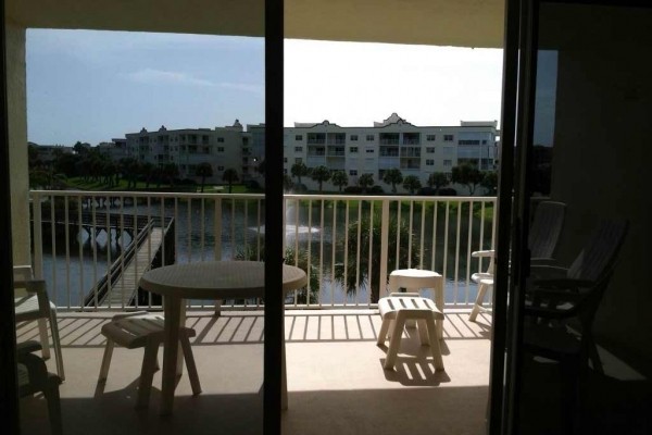 [Image: Lake View - a Few Short Steps to the Beach/Nov Special* $1400*]