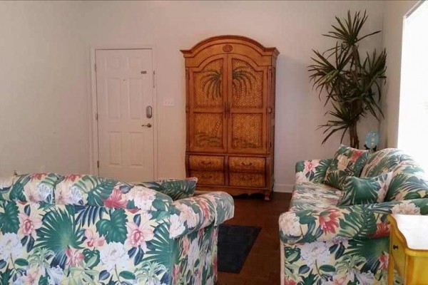 [Image: Beautiful Furnished Right Beside the Pool on First Floor]