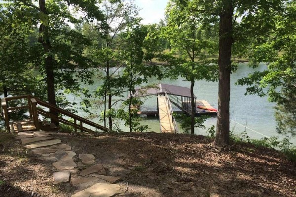 [Image: Family Fun in 4 Bedroom, Newly Built Home on Deep Water]