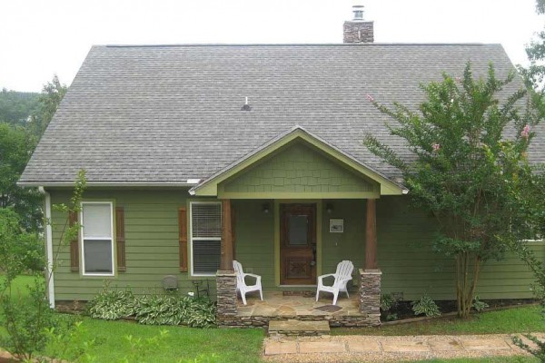 [Image: Star Struck / Equisite Detail Lake Cottage- Gentle Slope]