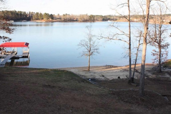 [Image: Smith Lake Rentals.Com - 'Great Views' - Views, Beach, Gated, Ramp]