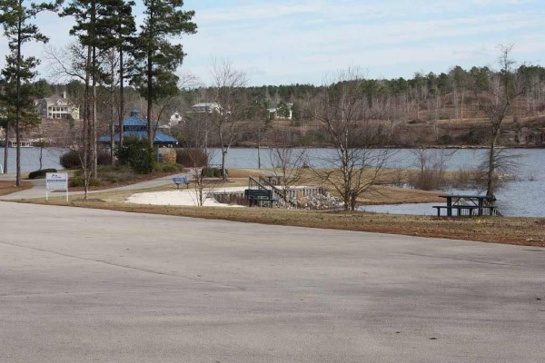 [Image: Smith Lake Rentals.Com - 'Great Views' - Views, Beach, Gated, Ramp]