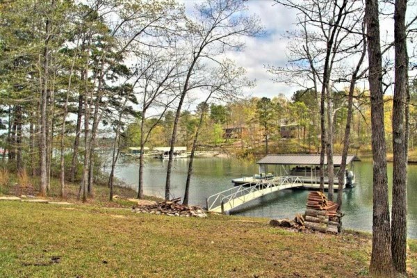 [Image: Smith Lake Rentals.Com - Heavenly Cove- Luxury Behind the Gates in Stoney Pt]
