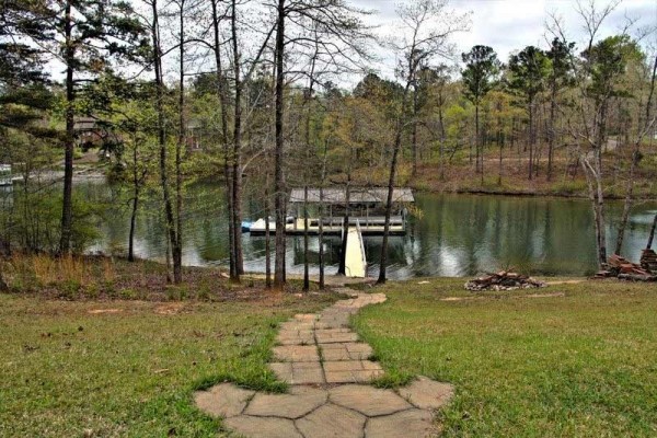 [Image: Smith Lake Rentals.Com - Heavenly Cove- Luxury Behind the Gates in Stoney Pt]