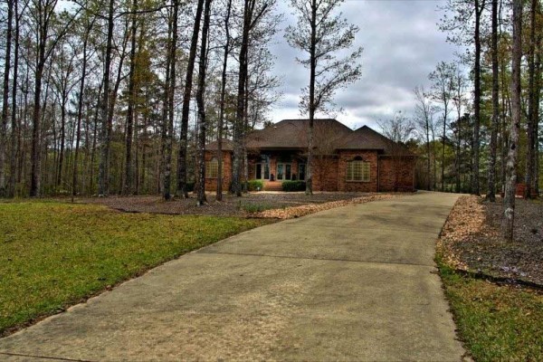 [Image: Smith Lake Rentals.Com - Heavenly Cove- Luxury Behind the Gates in Stoney Pt]