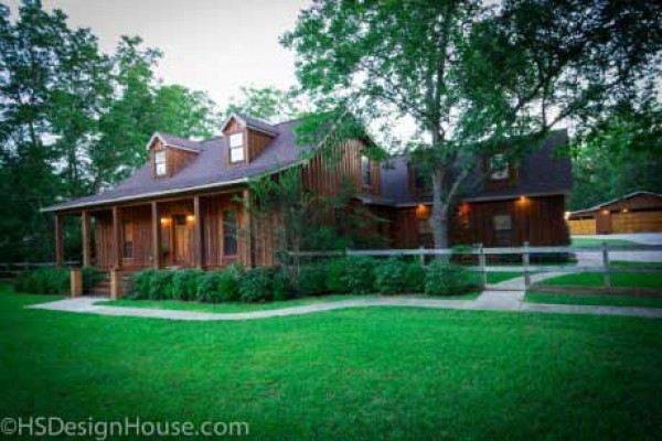 [Image: Beautiful Home on 1.5 Acres Minutes from Everything!]