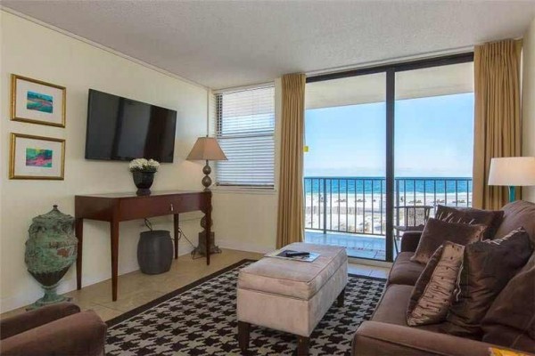 [Image: Gulf House #101: 3 BR / 2 BA Condominium in Gulf Shores, Sleeps 8]