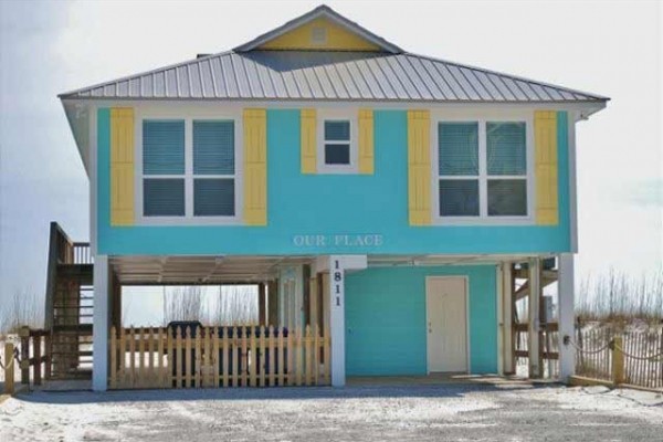 [Image: Cute 4 Bd Beachfront Cottage, Make 'Our Place' Your Place]
