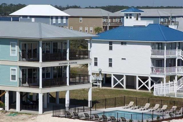 [Image: 'Southern Surprise' Private Pool, Elevator Gulfview Fall/Winter 3 nt Min]