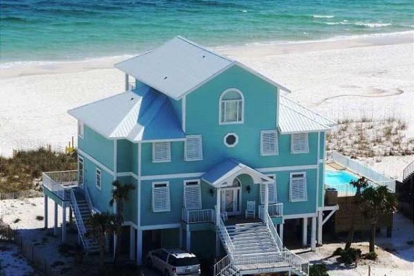 [Image: Gorgeous 'Life O'Reilly' Beachfront 7bd and Private Pool]