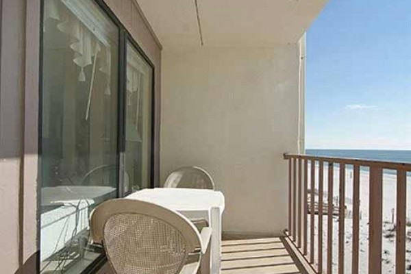 [Image: Island Shores 1 451 Gulf Shores Gulf Front Vacation Condo Rental - Meyer Vacation Rentals]