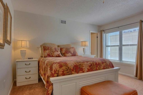 [Image: Island Sunrise 467 Gulf Shores Gulf Front Vacation Condo Rental - Meyer Vacation Rentals]