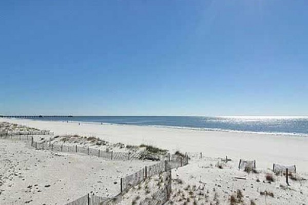 [Image: Island Sunrise 263 Gulf Shores Gulf Front Vacation Condo Rental - Meyer Vacation Rentals]