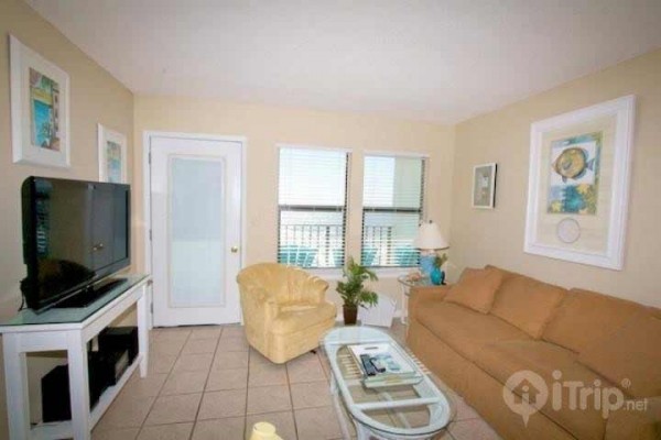 [Image: Completely Renovated Unit in the Heart of Gulf Shores!]