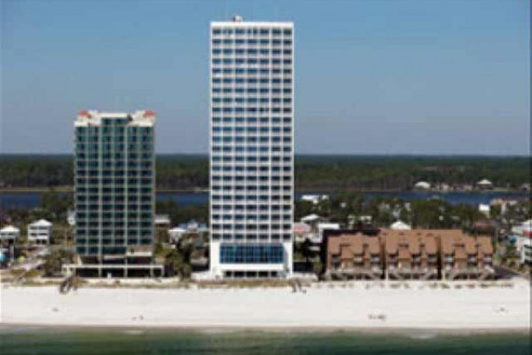[Image: Beautiful Beachfront 3bd/3BA: Fall Availability, Call/Click for a Great Rate!]