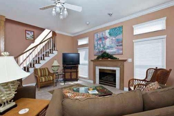 [Image: Sea Fever: 5 BR / 4.5 BA Beach Home in Orange Beach, Sleeps 12]